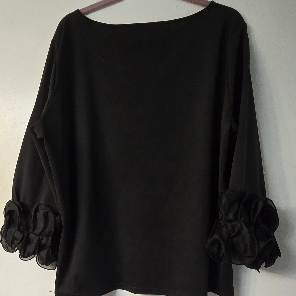Elegant Black Ruffled 3/4 Sleeve Blouse